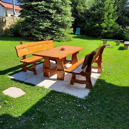 V Prirode Na Okraji Frenstatu Pod Radhostem Lejlighed Frenštát pod Radhoštěm Eksteriør billede