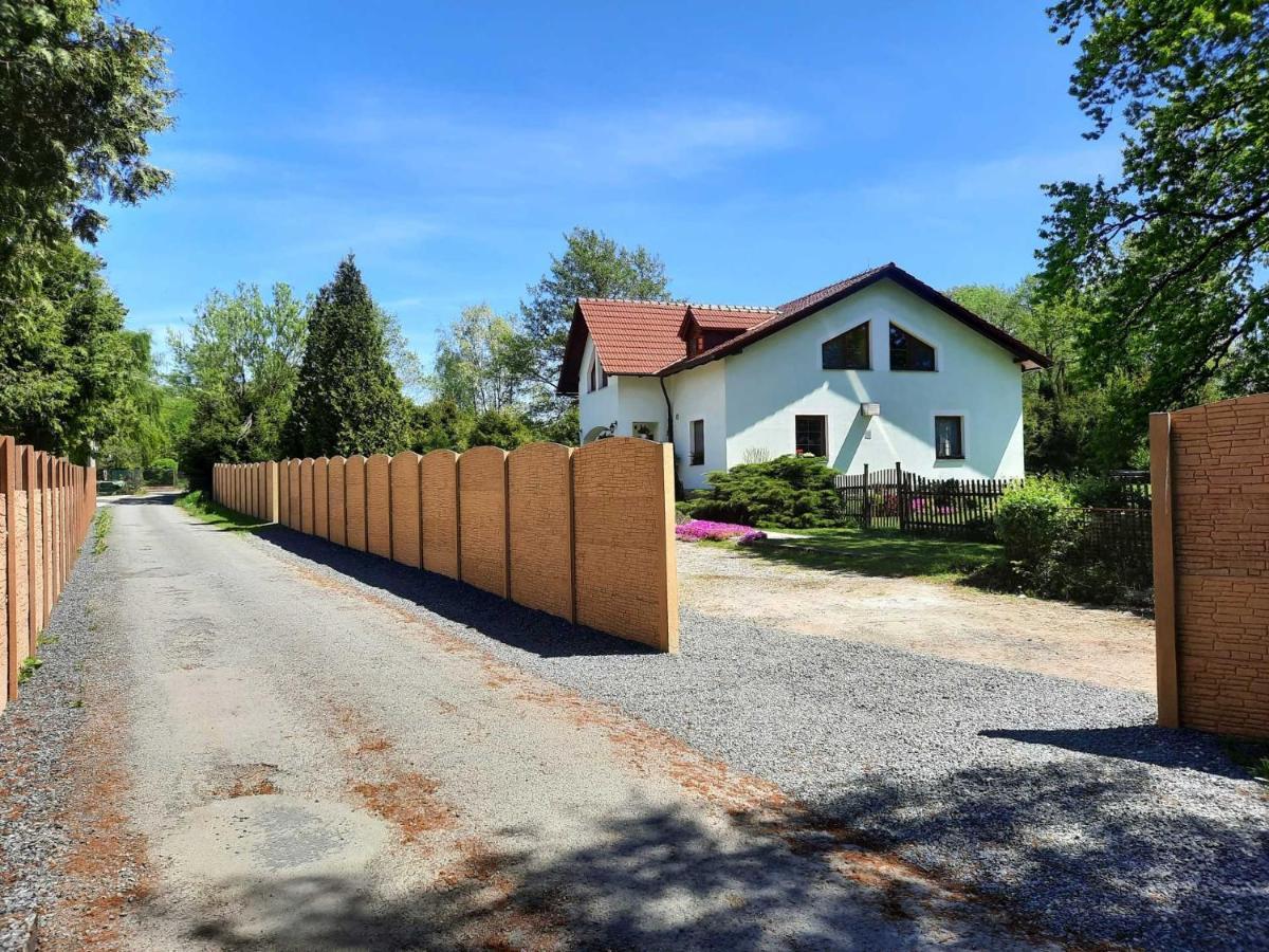 V Prirode Na Okraji Frenstatu Pod Radhostem Lejlighed Frenštát pod Radhoštěm Eksteriør billede